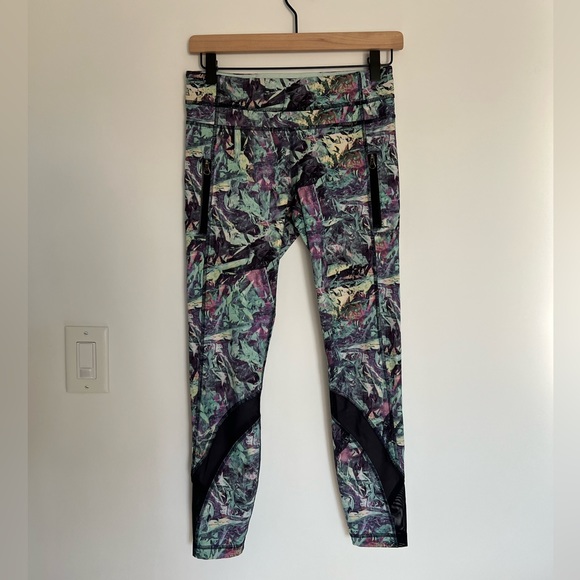 lululemon athletica Pants - Lululemon size 6 leggings like new